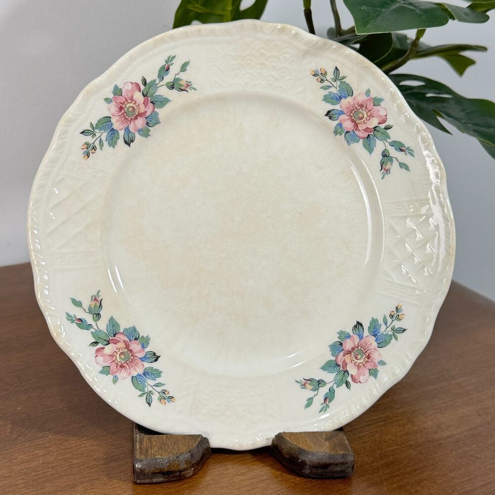 Homer Laughlin Trellis L Dessert Plate Staining & Crazing Toasty 7 inches